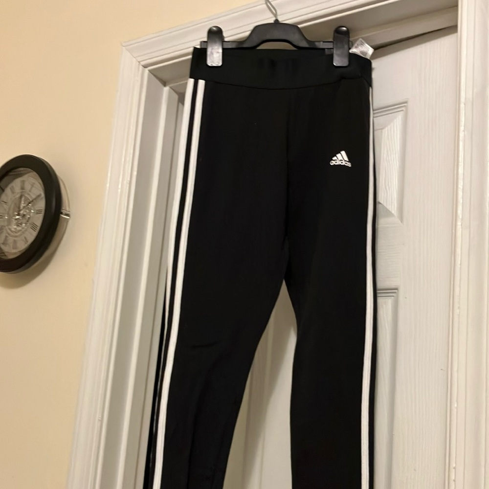 Addias 2!piece set tights and bra size small